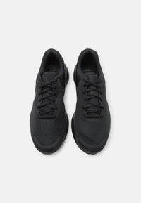 Nike Revolution 7 Chaussures Noires Homme — immagine 3