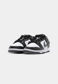 Nike Dunk Low Next Nature Chaussures Blanches Noires Unisexe — immagine 1