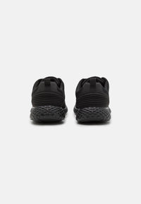 Champion Rebound Core Chaussures Noires Homme — immagine 2