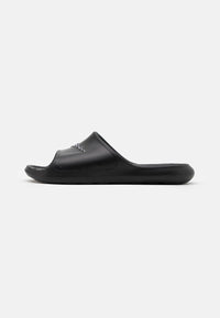 Nike Victori One Tongs Noires Femme — immagine 2