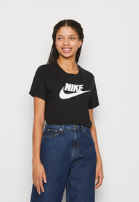 Nike Sportswear Essential T-Shirt Nera Bainca Donna — immagine 3