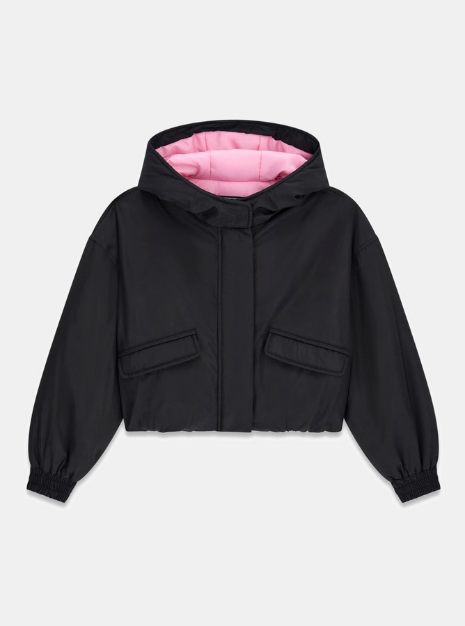 GUESS BOMBER NOIR FERMETURE ZIP ET BOUTONS, INTÉRIEUR ROSE AVEC CAPUCHE ET POCHES, INSCRIPTION ARGENTÉE AU DOS